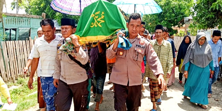 Kapolsek Monta Sambang Duka, Ketua Adat Desa Tolotangga : Terimakasih Polisi