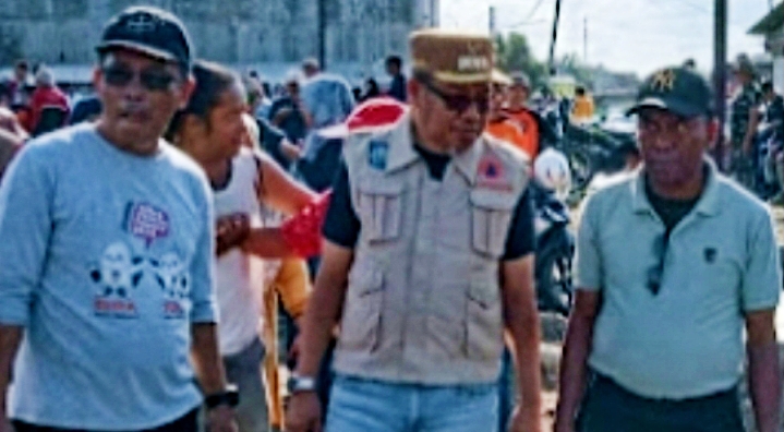 Walikota Bima HM Rum Galakkan Gotong Royong Bersihkan Drainase Perkotaan